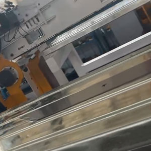 [視頻]數(shù)控橫剪機(jī)